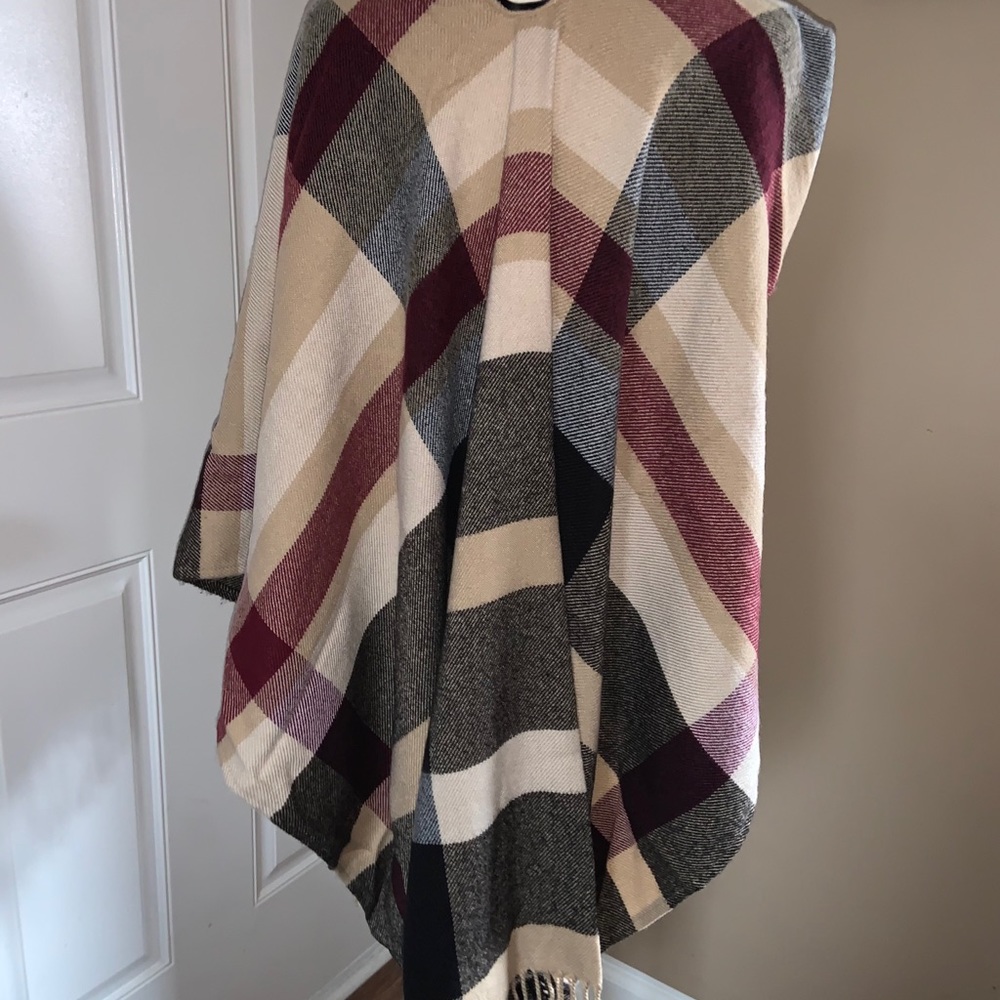 Shawl - Picture 3 of 3